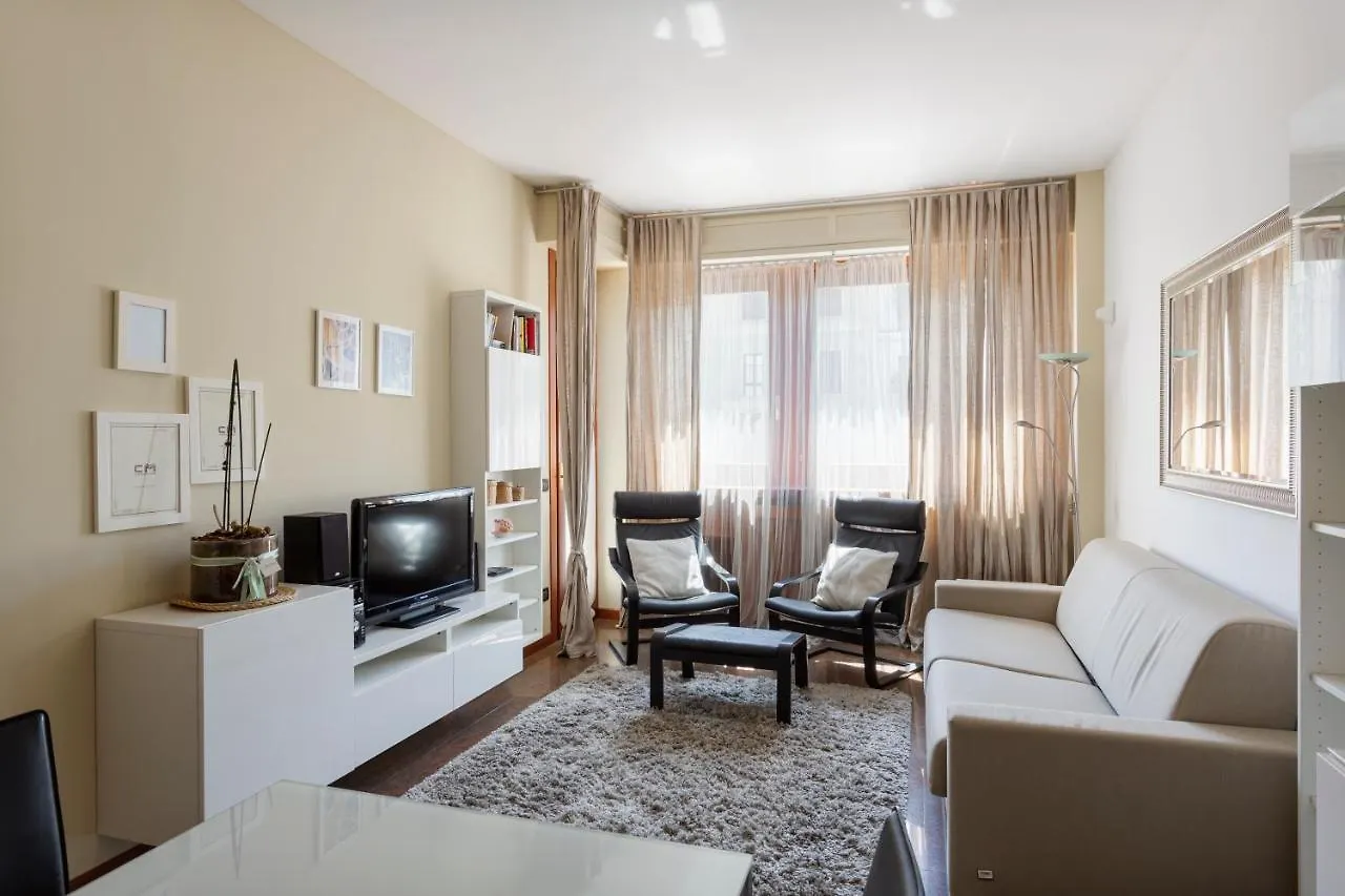 Beautiful Apartment Next To Sempione And City Life - Viale Teodorico Μιλάνο Ιταλία